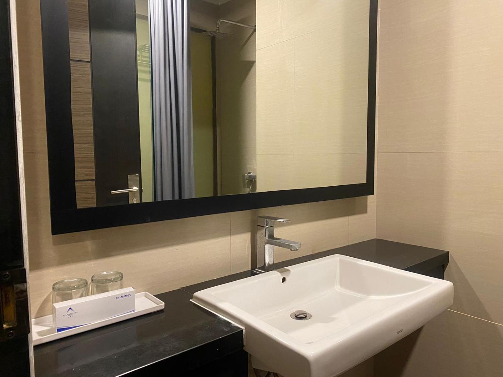 Atlantic City Hotel Bandung Esterno foto