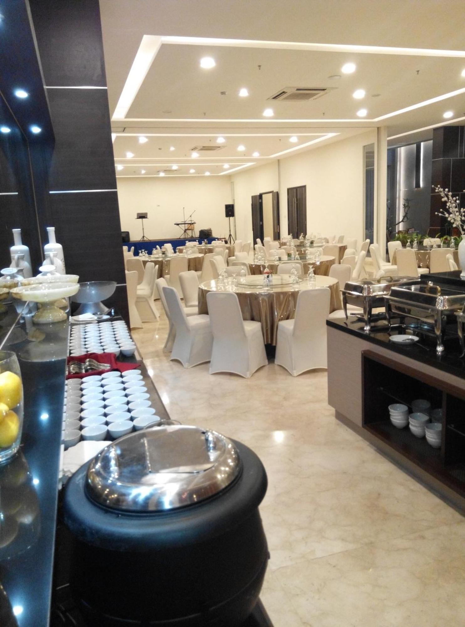 Atlantic City Hotel Bandung Esterno foto