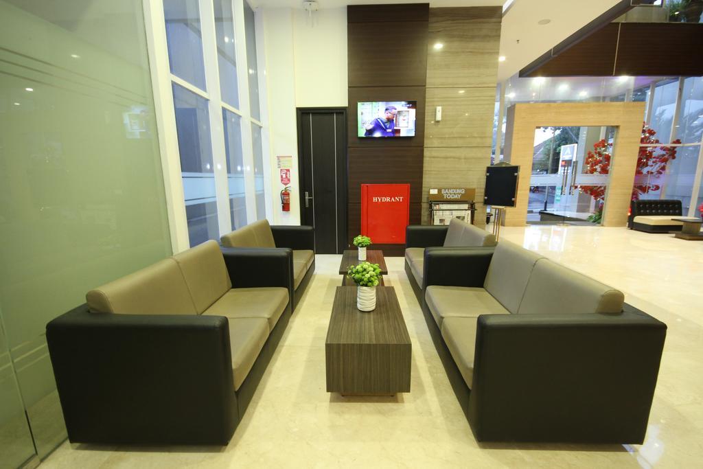 Atlantic City Hotel Bandung Esterno foto