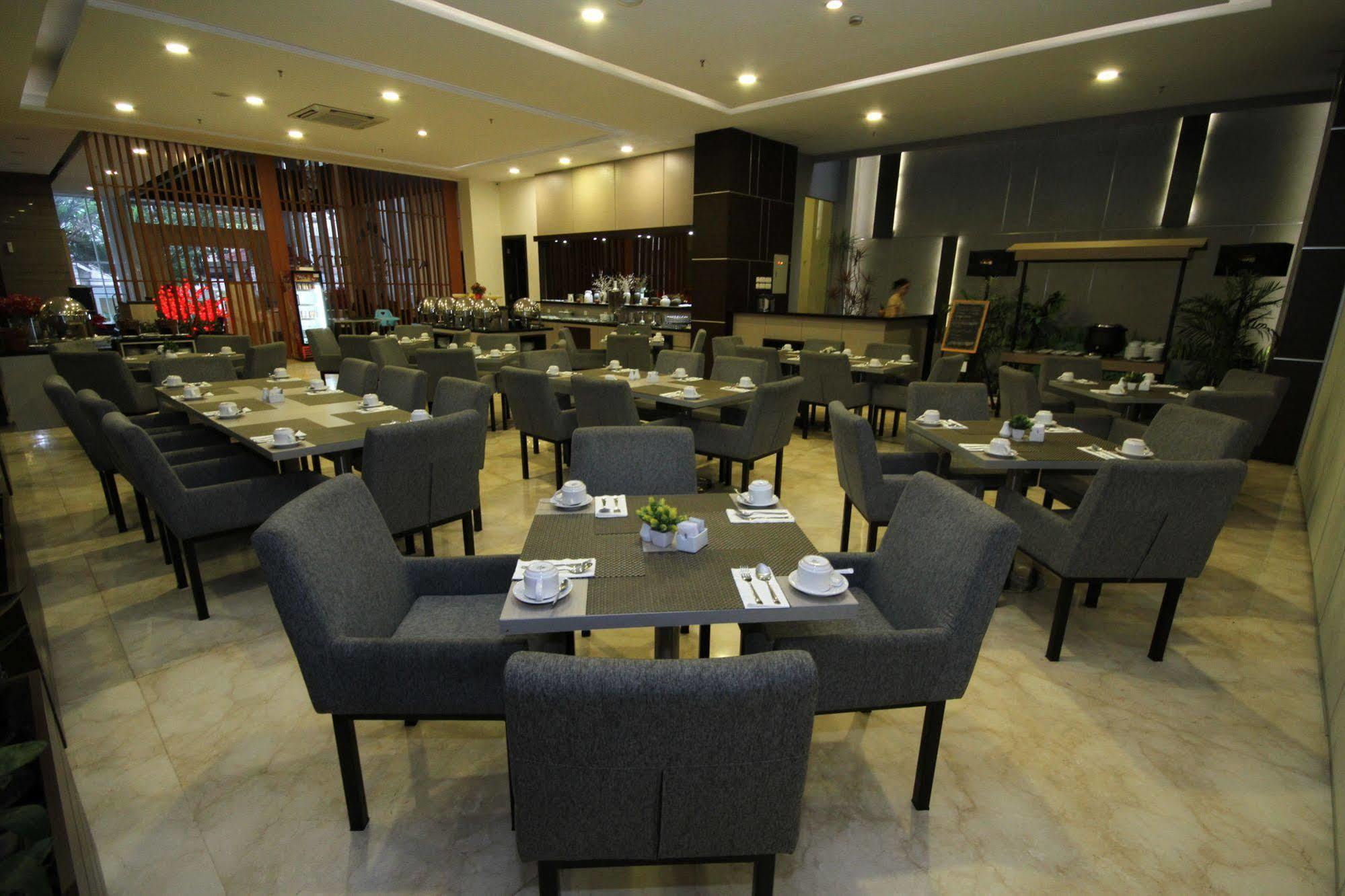 Atlantic City Hotel Bandung Esterno foto