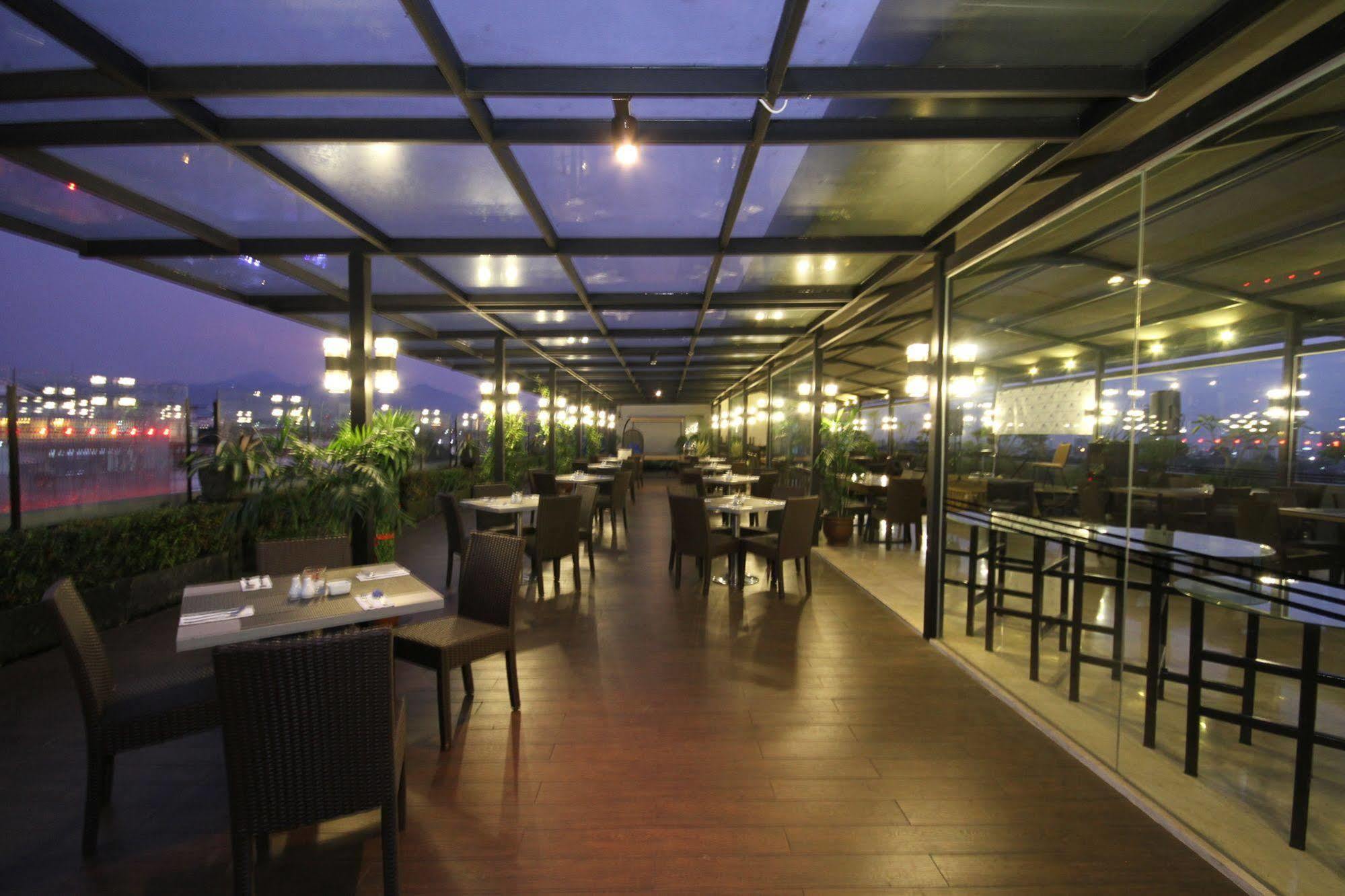 Atlantic City Hotel Bandung Esterno foto