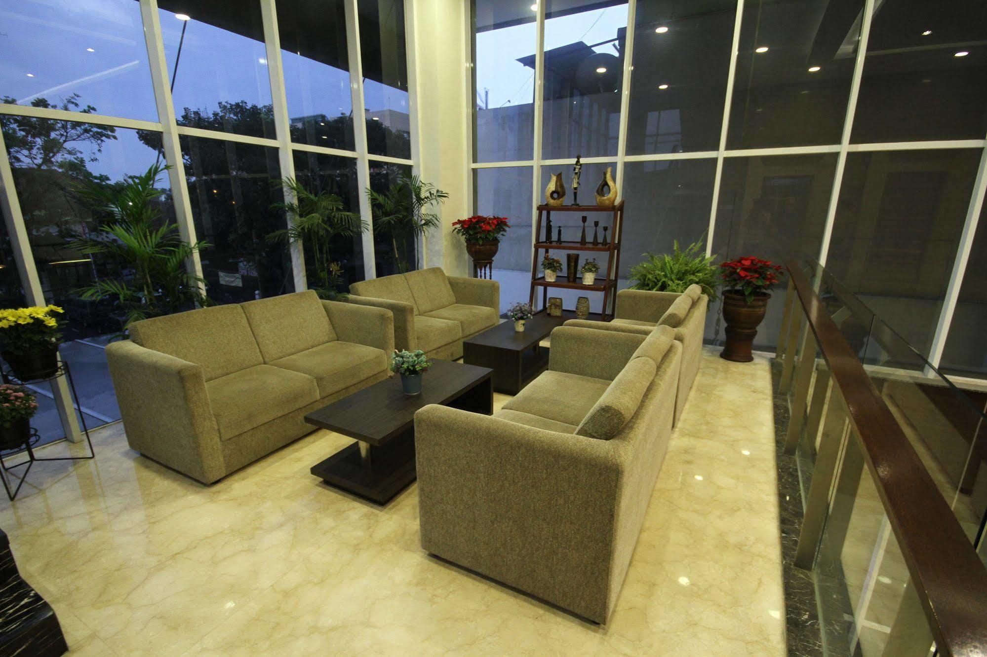 Atlantic City Hotel Bandung Esterno foto
