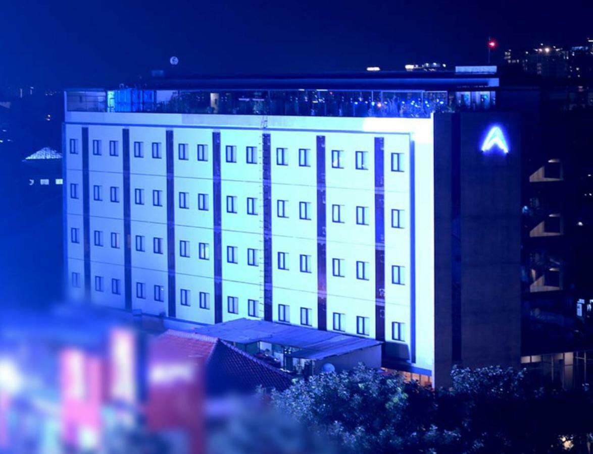 Atlantic City Hotel Bandung Esterno foto